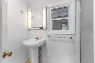 1605 Cottage St, Salem, OR 97301 - Photo 15