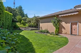 1212 SW Hessler Dr, Portland, OR 97239 - Photo 25