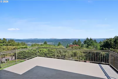 1212 SW Hessler Dr, Portland, OR 97239 - Photo 11