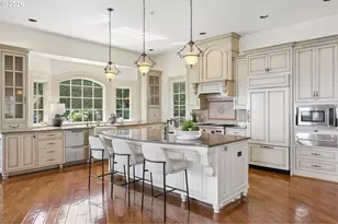 1212 SW Hessler Dr, Portland, OR 97239 - Photo 19