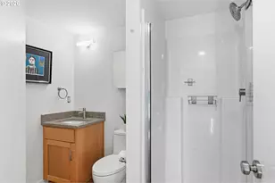 275 E 39th Ave, Eugene, OR 97405 - Photo 33