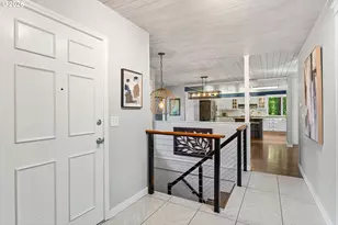 18148 Pioneer Ct, Lake Oswego, OR 97034 - Photo 11