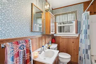 240 5th Ave, Seaside, OR 97138 - Photo 15