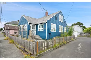 240 5th Ave, Seaside, OR 97138 - Photo 3