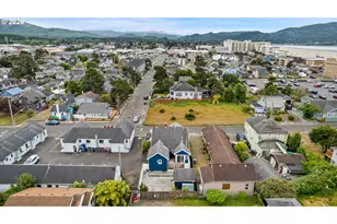 240 5th Ave, Seaside, OR 97138 - Photo 43