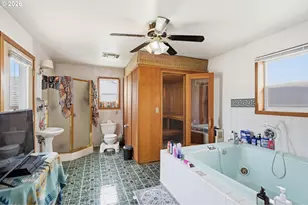 240 5th Ave, Seaside, OR 97138 - Photo 21