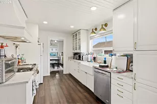 240 5th Ave, Seaside, OR 97138 - Photo 11