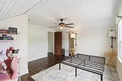 240 5th Ave, Seaside, OR 97138 - Photo 25