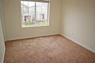 1421 W 15th Ave, La Center, WA 98629 - Photo 9