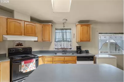 648 Commercial St, Monroe, OR 97456 - Photo 13
