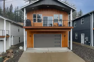 541 NW Vancouver Ave, Stevenson, WA 98648 - Photo 17