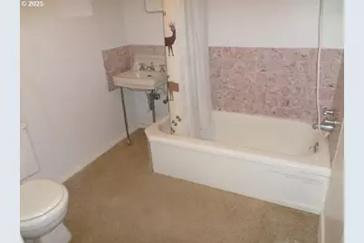 307 Wagner St, Enterprise, OR 97828 - Photo 17