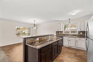 5089 D St, Springfield, OR 97478 - Photo 11