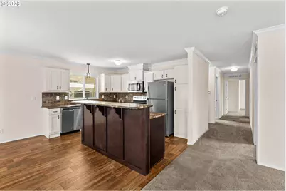 5089 D St, Springfield, OR 97478 - Photo 5