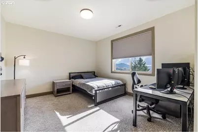 4027 NW Riggs Dr, Portland, OR 97229 - Photo 29