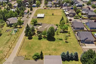 770 E Buttercup St, Yamhill, OR 97148 - Photo 37
