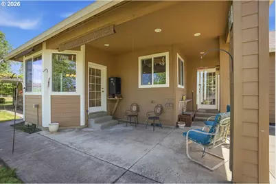 770 E Buttercup St, Yamhill, OR 97148 - Photo 21