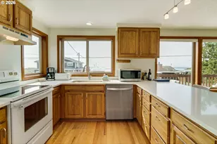 878 Beach St, Manzanita, OR 97130 - Photo 13
