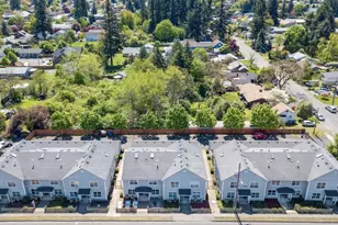 14134 E Burnside St, Portland, OR 97233 - Photo 33