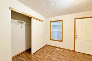 14134 E Burnside St, Portland, OR 97233 - Photo 13