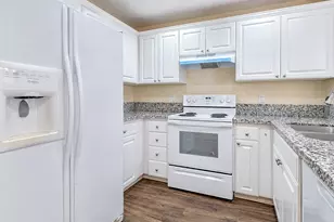 6564 NW Wenmarie Dr, Portland, OR 97229 - Photo 7