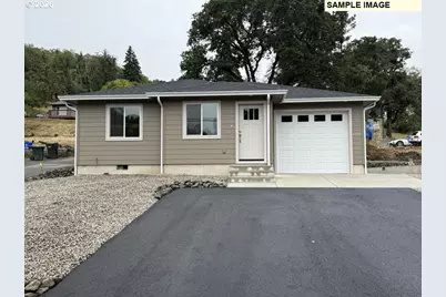 1203 SE Marsters Ave, Roseburg, OR 97470 - Photo 3