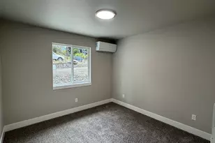 1203 SE Marsters Ave, Roseburg, OR 97470 - Photo 21
