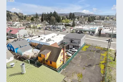 8325 8329 SE Division St, Portland, OR 97266 - Photo 3