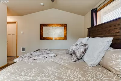 1529 Charnelton Aly, Eugene, OR 97401 - Photo 19