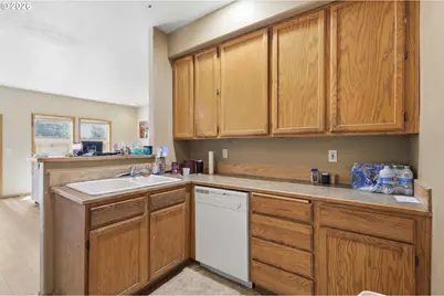 4135 Forsythia St, Springfield, OR 97478 - Photo 27