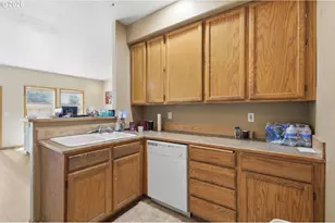 4135 Forsythia St, Springfield, OR 97478 - Photo 27