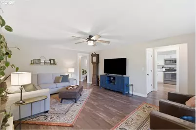 1895 Aerial Way, Salem, OR 97302 - Photo 5