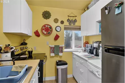 428 N Alberta St, Portland, OR 97217 - Photo 11