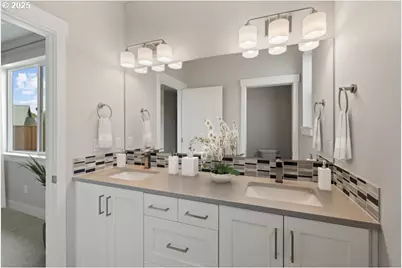 1412 E Canto St, Newberg, OR 97132 - Photo 5