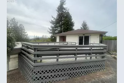 1120 E 1st Pl, Coquille, OR 97423 - Photo 1