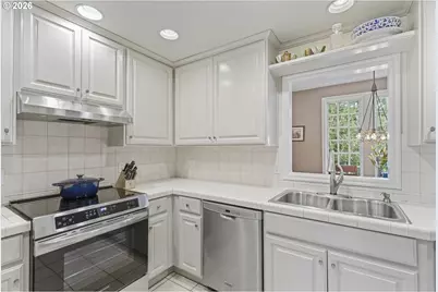 9950 NW Abbey Rd, Portland, OR 97229 - Photo 21