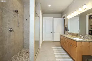 707 N Hayden Island Dr, Portland, OR 97217 - Photo 27