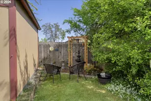 1520/1522 E Washington Ave, Cottage Grove, OR 97424 - Photo 31