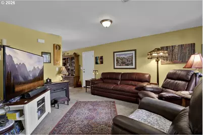 1520/1522 E Washington Ave, Cottage Grove, OR 97424 - Photo 9