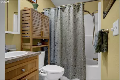 1520/1522 E Washington Ave, Cottage Grove, OR 97424 - Photo 25