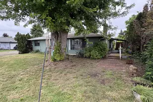 392 S 37th St, Springfield, OR 97478 - Photo 7
