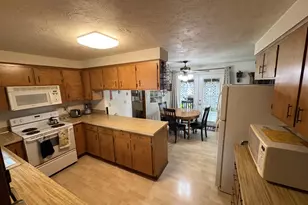 392 S 37th St, Springfield, OR 97478 - Photo 13