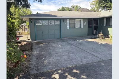 392 S 37th St, Springfield, OR 97478 - Photo 3