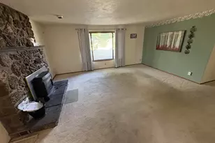 392 S 37th St, Springfield, OR 97478 - Photo 15