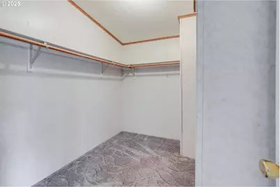 30500 S Deardorff Rd, Molalla, OR 97038 - Photo 21