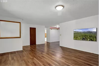 56642 McKenzie Hwy, McKenzie Bridge, OR 97413 - Photo 11