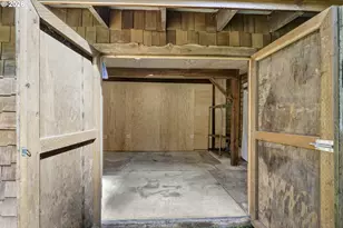 56642 McKenzie Hwy, McKenzie Bridge, OR 97413 - Photo 45