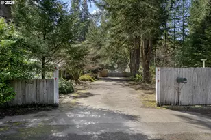 56642 McKenzie Hwy, McKenzie Bridge, OR 97413 - Photo 3