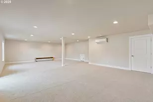 16649 SW Friendly Ln, Beaverton, OR 97007 - Photo 21