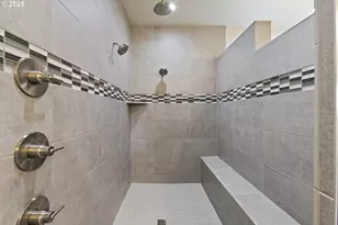 16649 SW Friendly Ln, Beaverton, OR 97007 - Photo 27